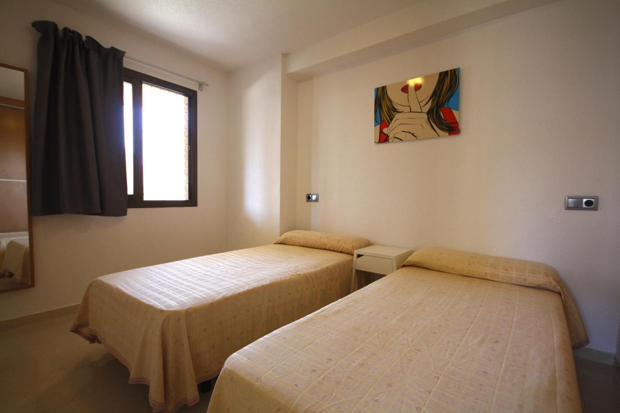 Apartamentos Maysan Benidorm Habitación foto